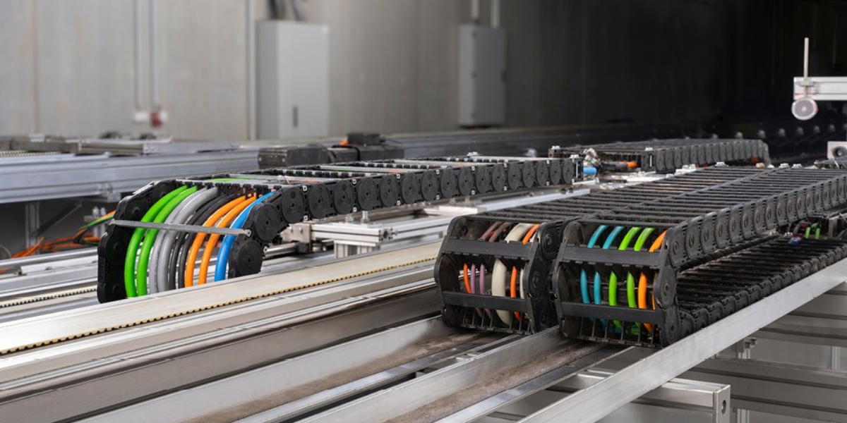 Використання кабелів у гнучких конвеєрних каналах (PDF)