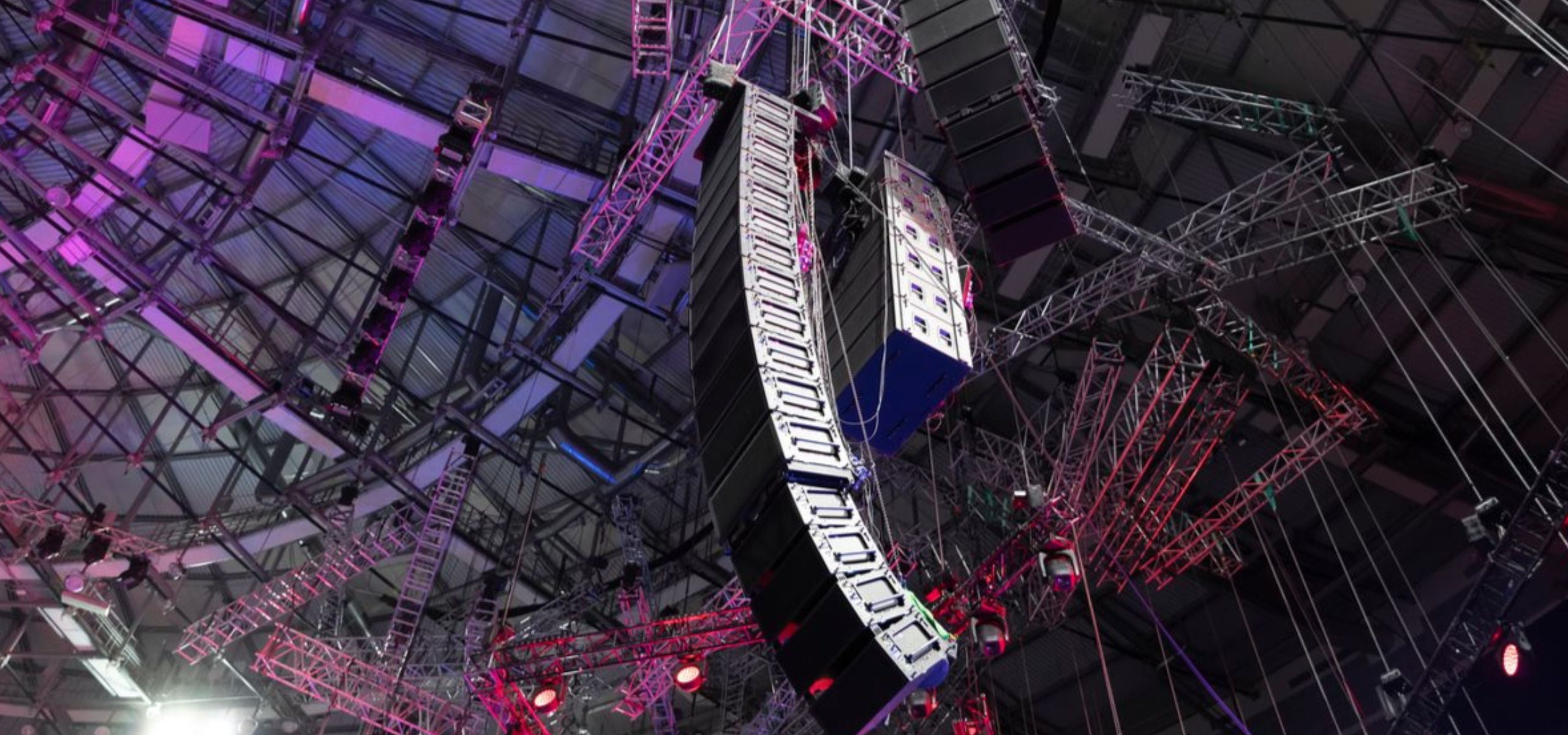 Медіа-технології та шоу-бізнес